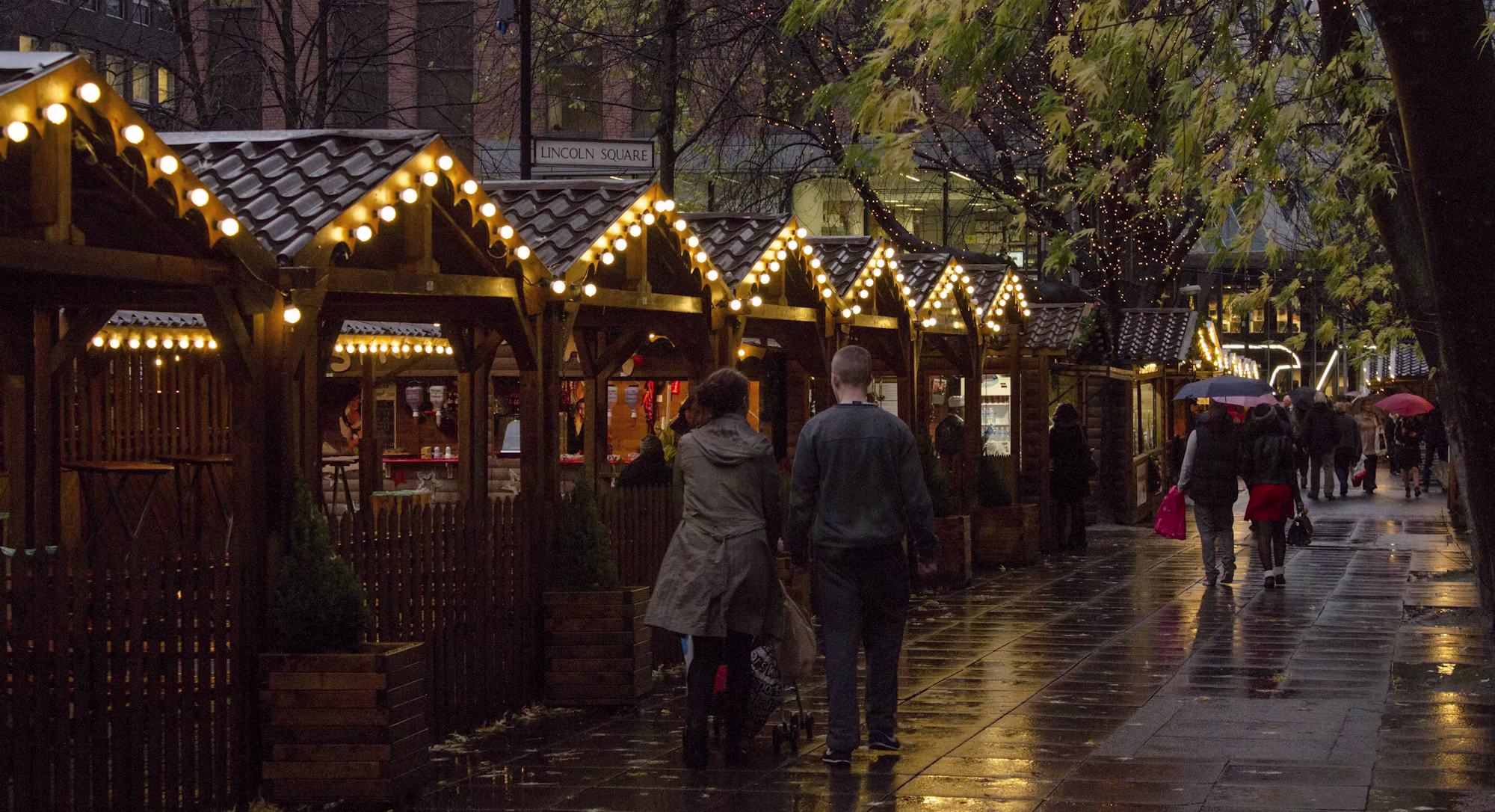 Exploring the Charm of Artisan Markets: A Cultural Odyssey