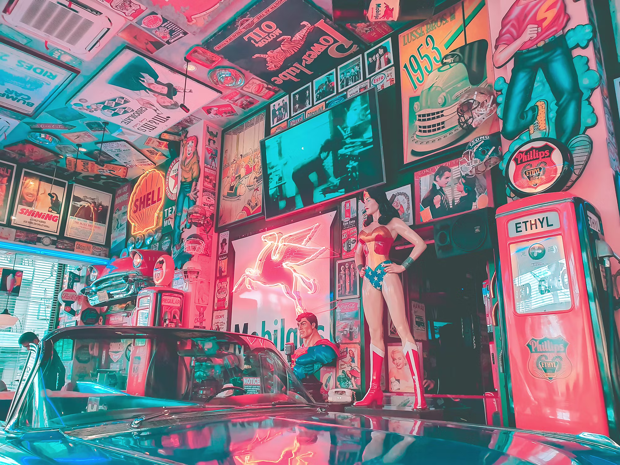 Navigating the Digital Marketplace: Trends in Online Shopping